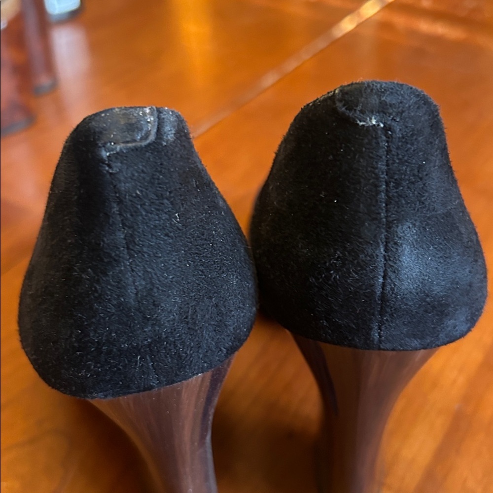 COACH Roslyn Black Peep Toe Suede Heels Size 7 - Picture 5 of 7